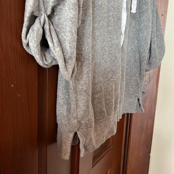 Maternity sweater Size L - Picture 2 of 3